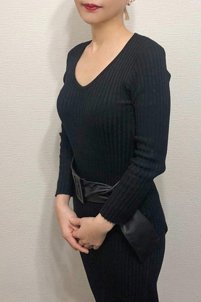 れい(40)